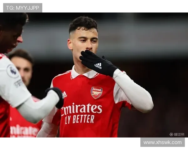 伊万托尼称哈兰德如机器人般强大争金靴期间三场狂进九球